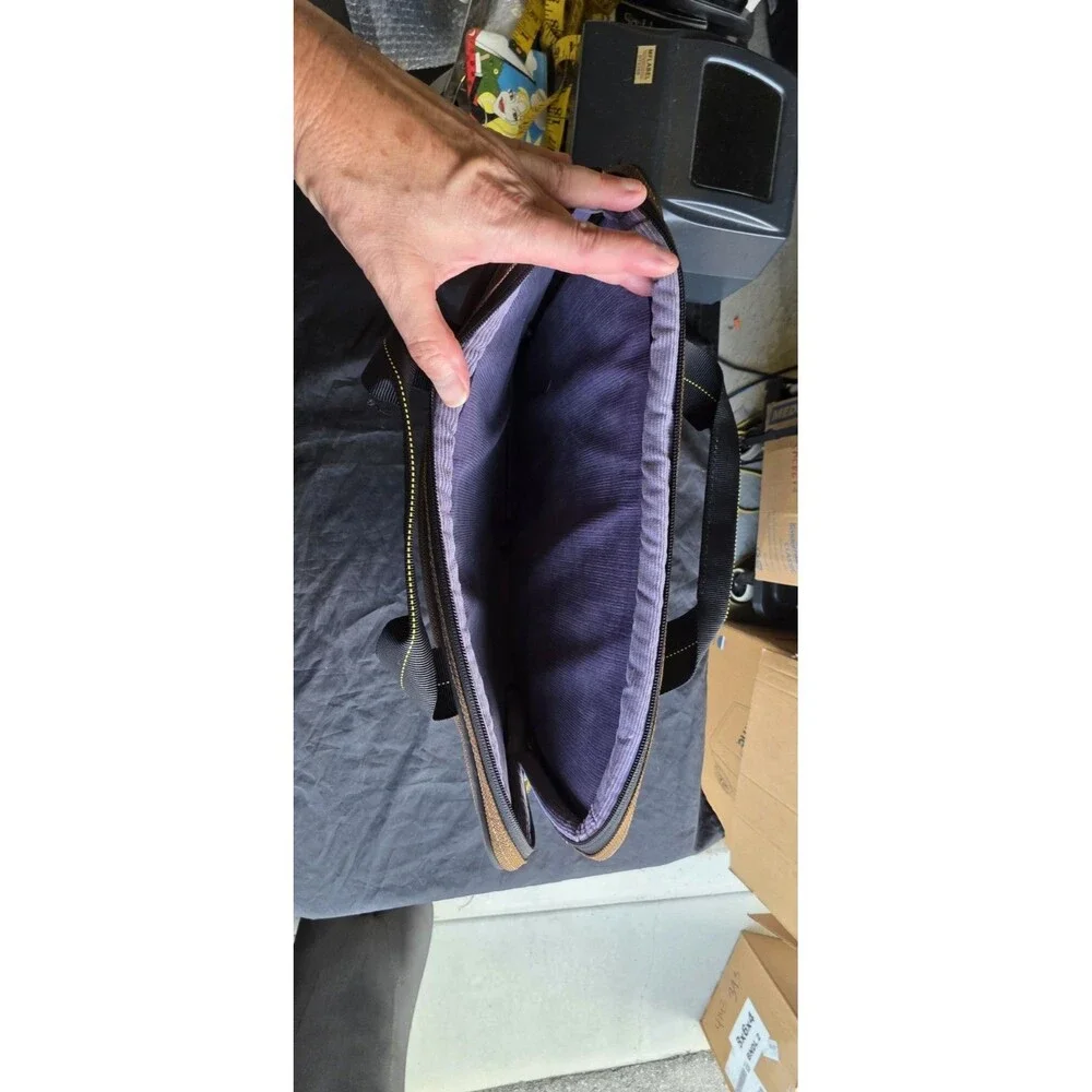 Timbuk2 Brown Padded Laptop Case Briefcase Soft Corduroy Interior 17